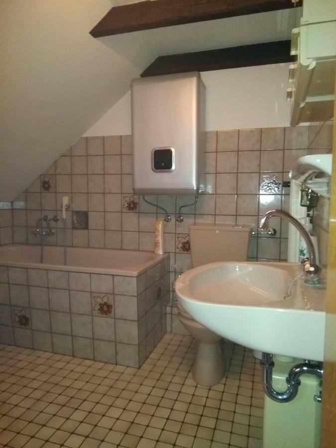 Gemuetliche Wohnung Naehe Centro Oberhausen  Exterior foto